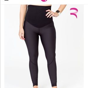Cadenshae Maternity Leggings